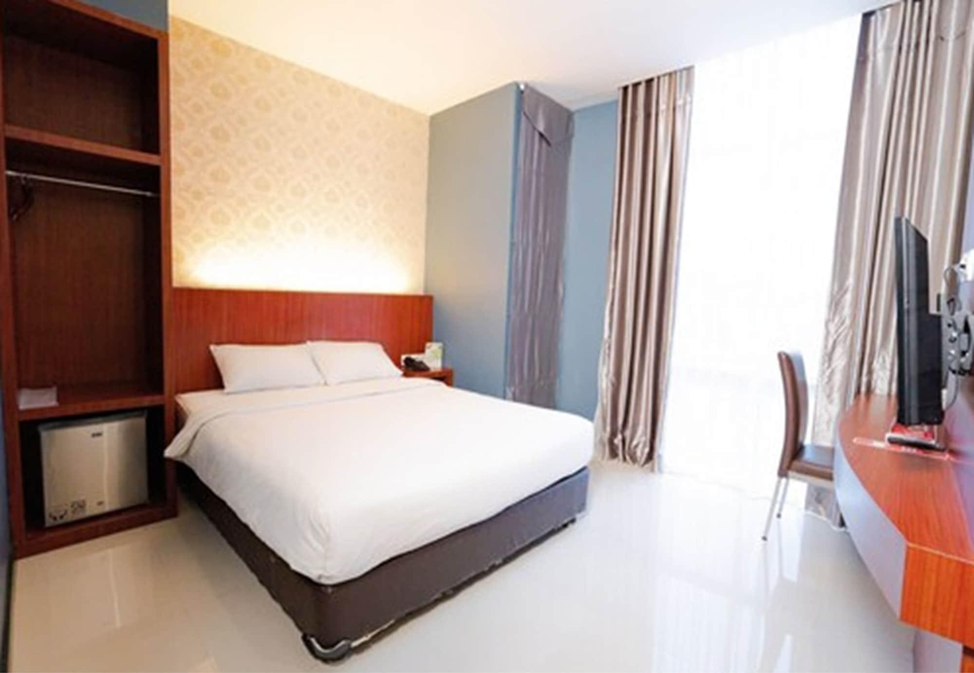 The Crew Hotel Kualanamu International Airport Medan Exterior photo